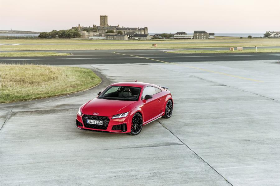  Audi TTS Coupe (8S) 2018 года  (WW) (фото 52 из 254)